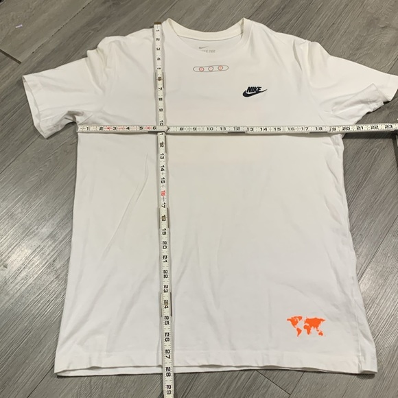 Nike Earth Printing Short Sleeve White CT6541-100      size M - Picture 12 of 14